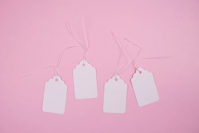 Visitor Log Books and Self-Expiring Visitor Badges: A Practical Office Check-In Guide