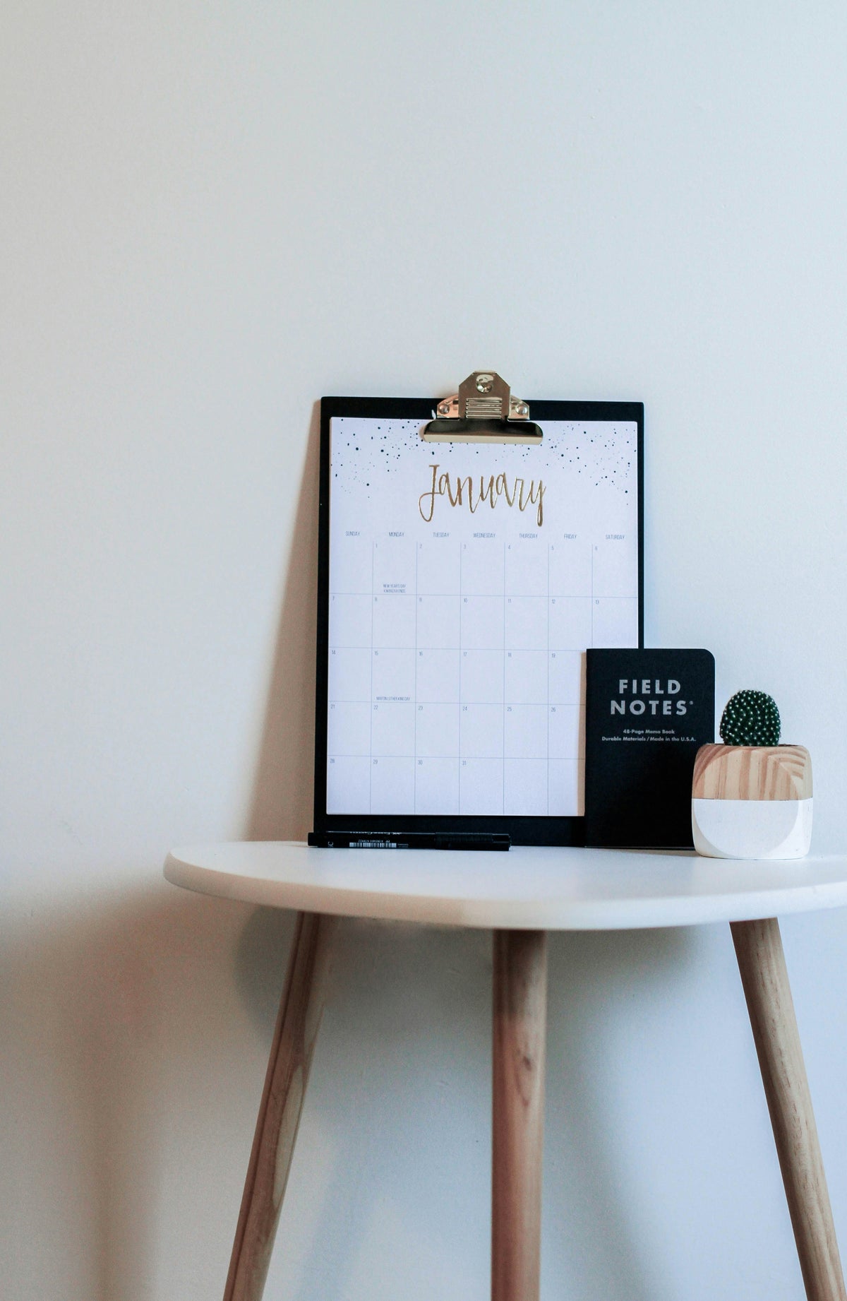 Whiteboard Calendar Planning: How to Organize Monthly Schedules