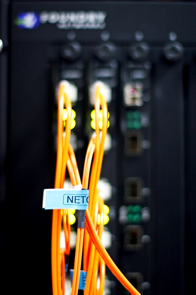 NFC Cable Labels: How Smart Tags Can Add Digital Identification to IT and Office Cables