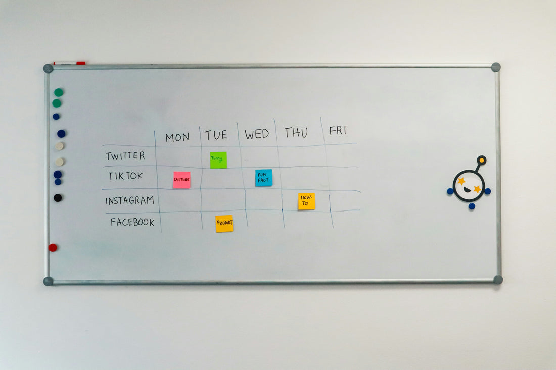 Monthly Calendar Whiteboards: A Practical Way to Plan Projects and Schedules