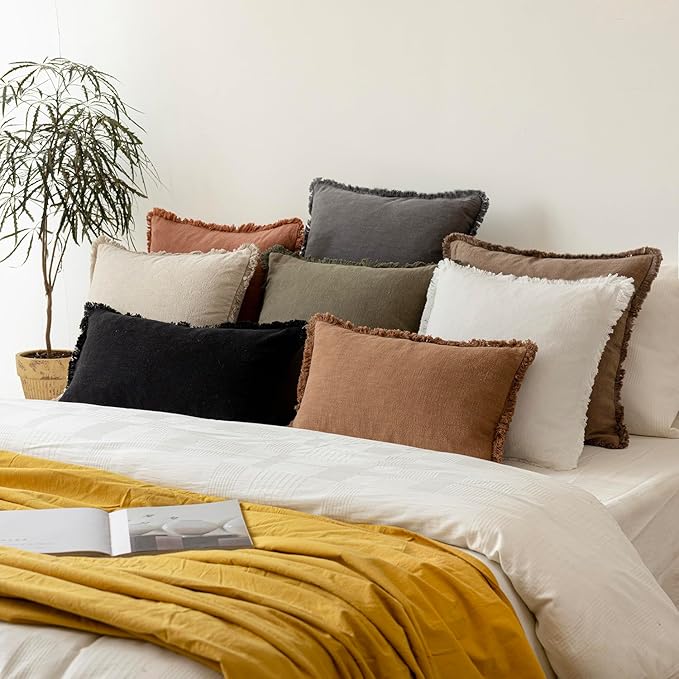 Foindtower Set of 2 Decorative Linen Fringe Lumbar Throw Pillow Covers Boho Farmhouse Cushion Cover with Tassels Soft Accent Pillowcase for Couch Sofa Bed Living Room Home Decor,12×20 Inch,Light Brown